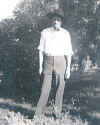 Daddy in back yard 1938-40.jpg (14769 bytes)
